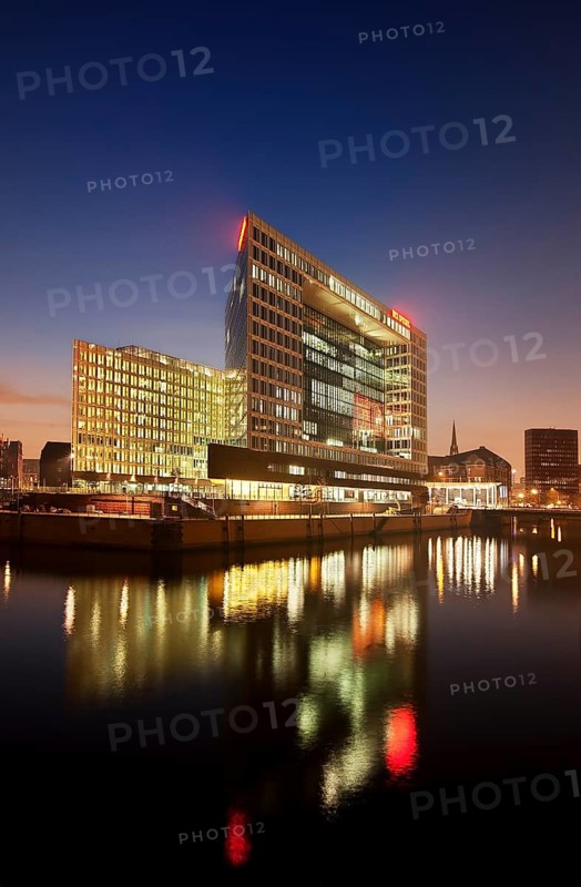 Spiegel' building