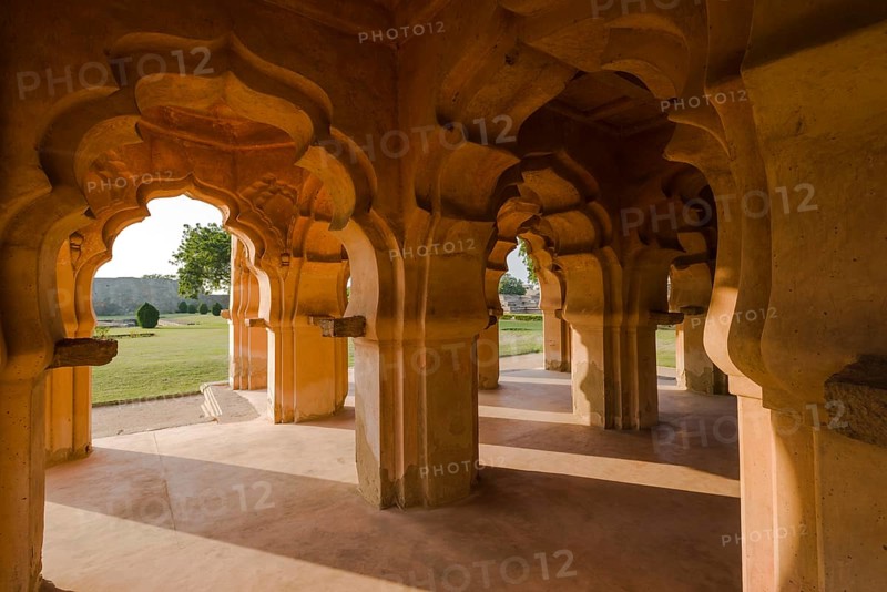 Lotus Mahal building