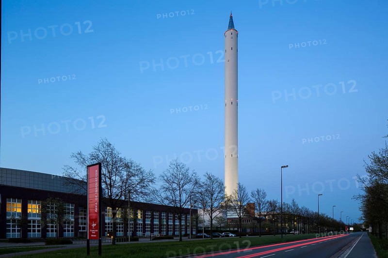 Drop tower for experiments in zero gravity