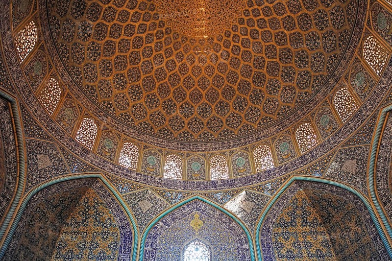 Domed hall of Lotfollah Mosque