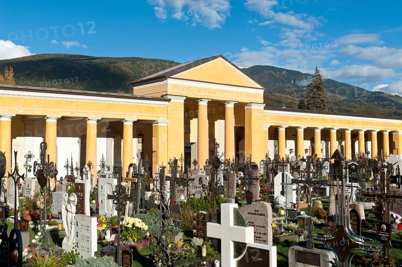 Town cemetery of the Parish Church of Our Lady of the Assumption
