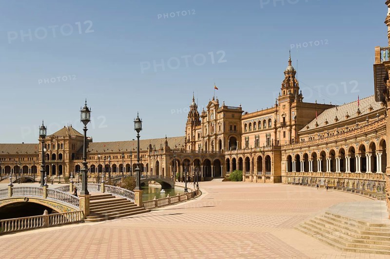 Central building
