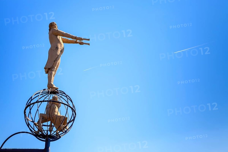 Figures of the Magic Column in the port of Meersburg