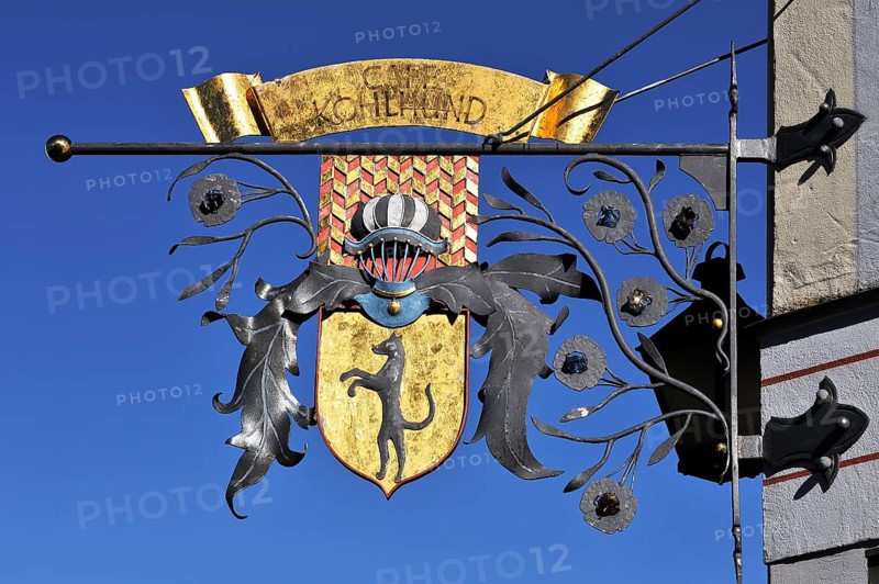 Hanging sign of 'Cafe Kohlhund'