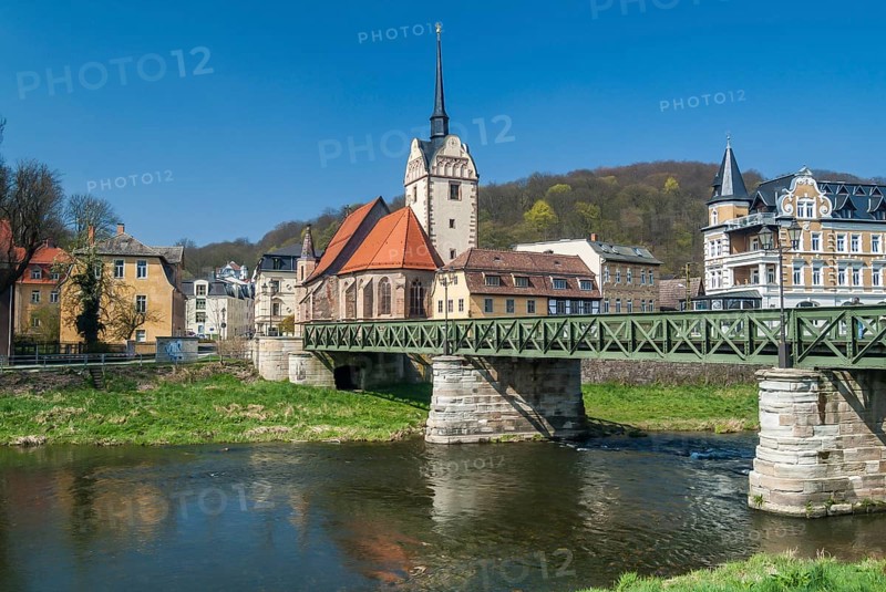 Weisse Elster River with the Untermhauser Brucke Bridge and St. Mary's Church