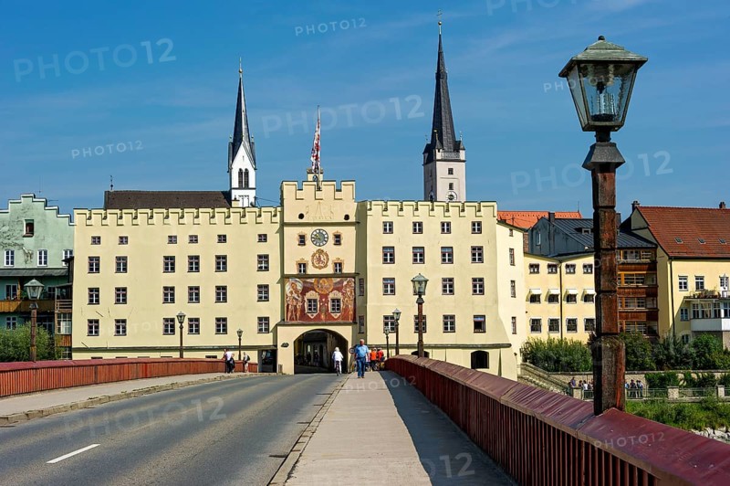 Red Bridge to Bridge Gate