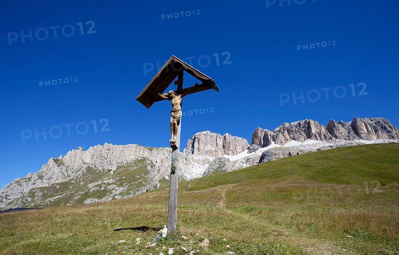 Wayside crucifix