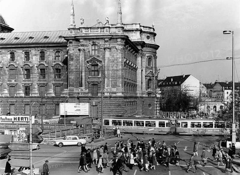 Palace of Justice at Stachus