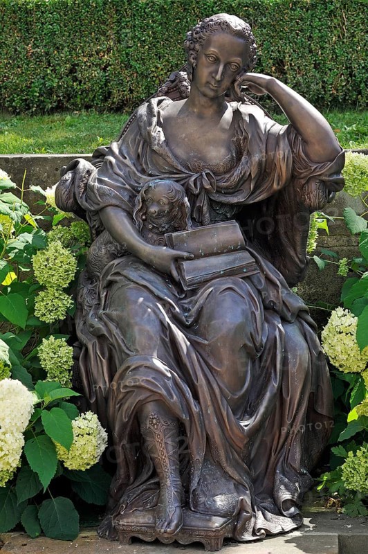 Sculpture of Margravine Wilhelmine of Prussia