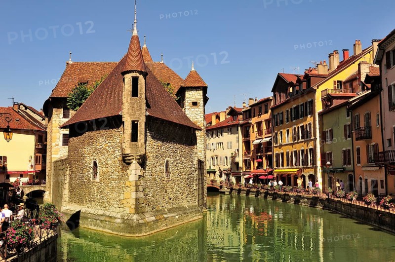 The Palais de l'Isle in the River Thiou