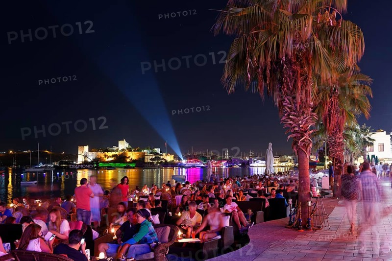 Restaurant in Kumbahce bay with Bodrum Castle