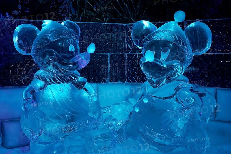 Mickey Mouse figurines made of ice