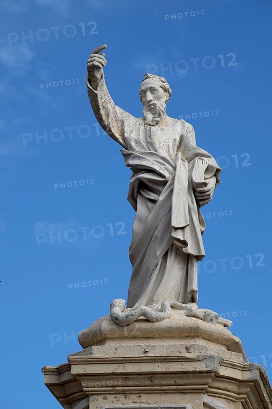 Statue of the Apostle Paul outside the Collegiate Church of St. Paul