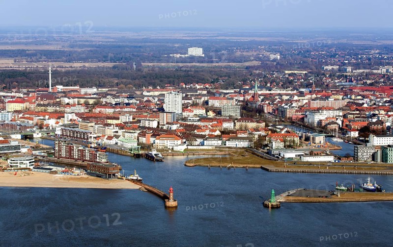Docks and the inner city of Bremerhaven