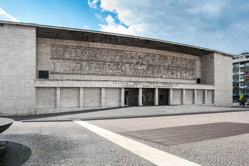 Monumental frieze