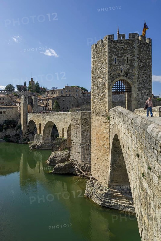 Pont de Besalu bridge over the Fluvia River