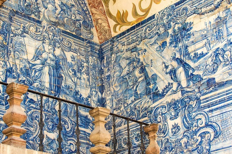 Azulejos or tiled images