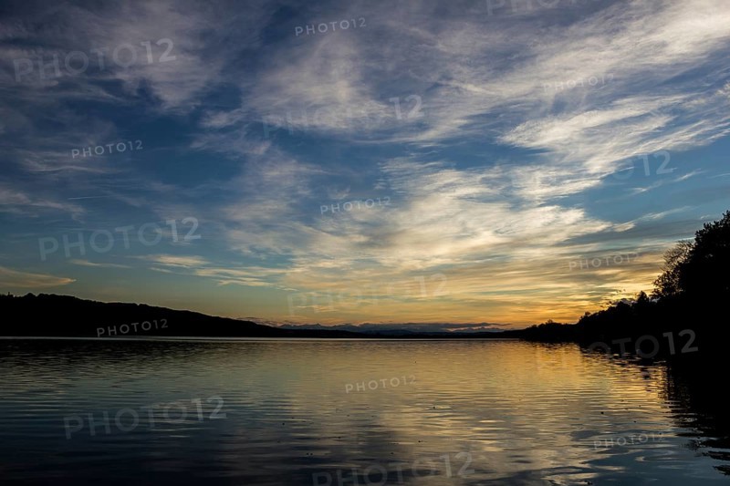 Evening mood at the lake
