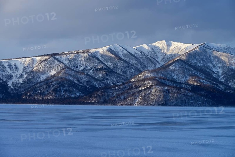 Evening mood at the frozen Lake Kussharo