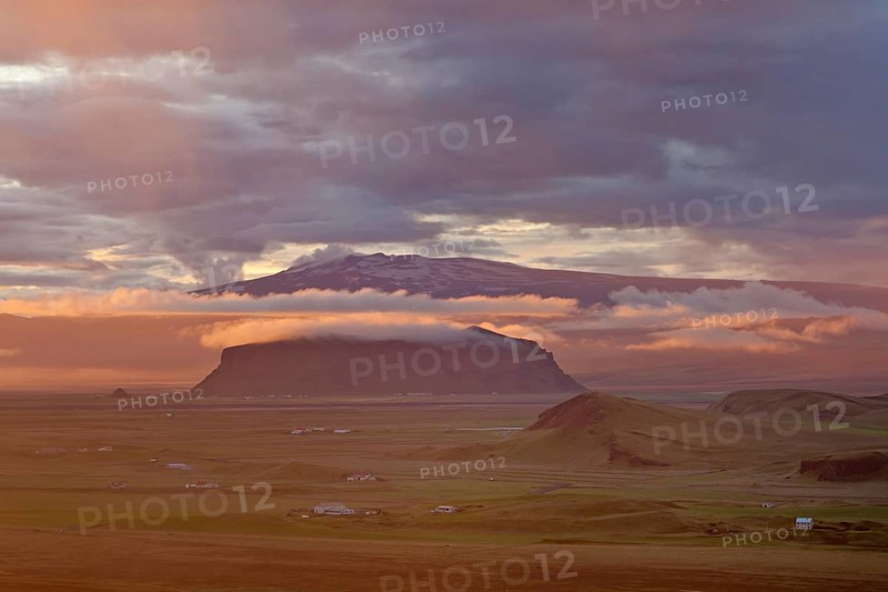 Eyjafjallajoekull at sunset
