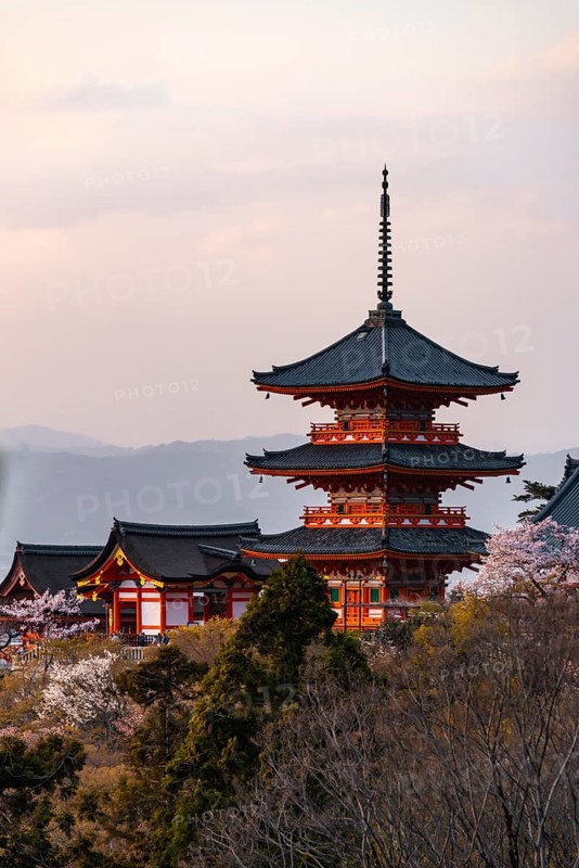 Pagoda and Zuigudo of the Kiyomizu-dera Temple