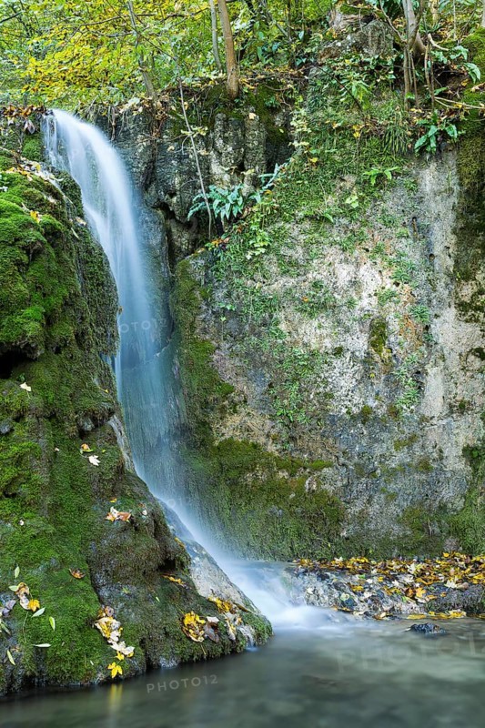 Guetenstein Waterfalls in autumn