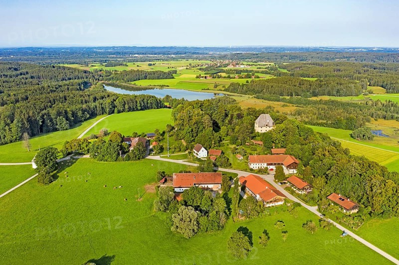 Village Harmating with castle Harmating and Harmatinger Weiher