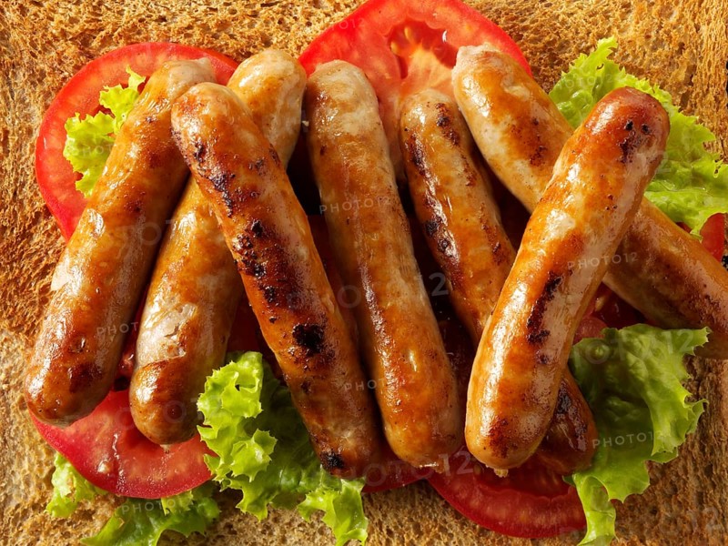 Traditional pork chipolata sausages