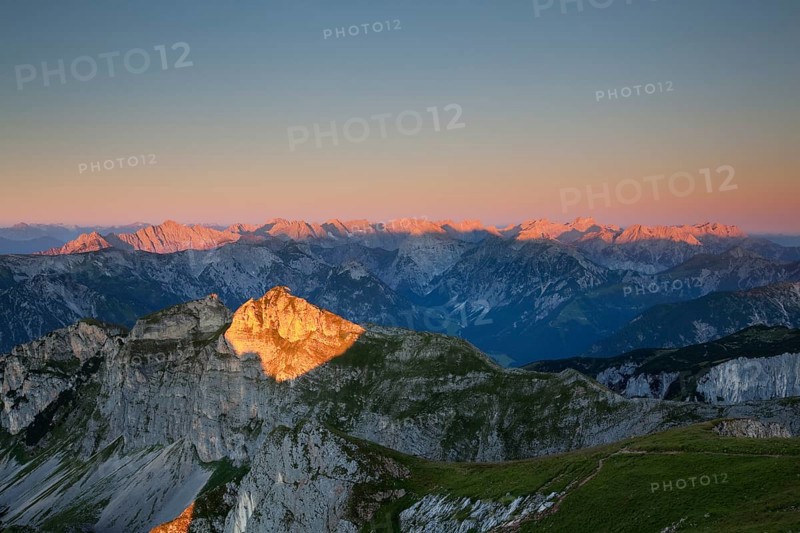 Ridge of Dalfazer Joch Mountain seen from Hochiss Mountain in Rofan