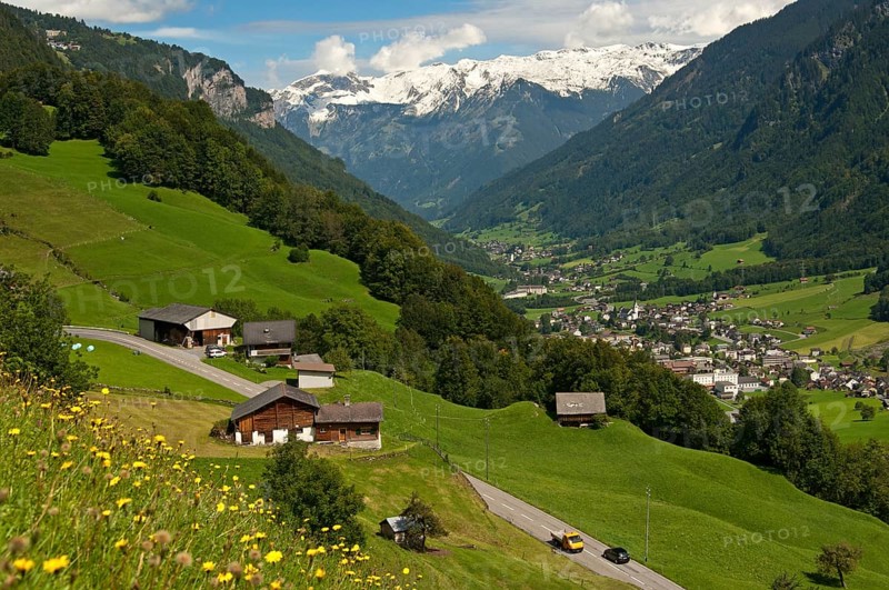 The village of Linthal with the Glarus Alps