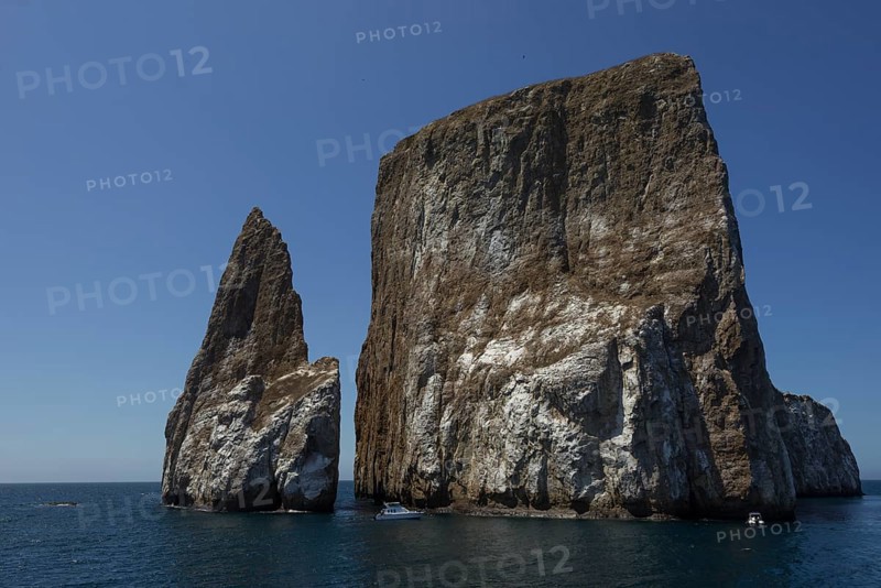 Leon Dormido or Kicker Rock