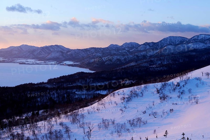 Lake Kussharo at dawn
