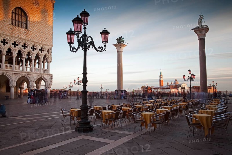 Gondolas and San Giorgio Maggiore at back