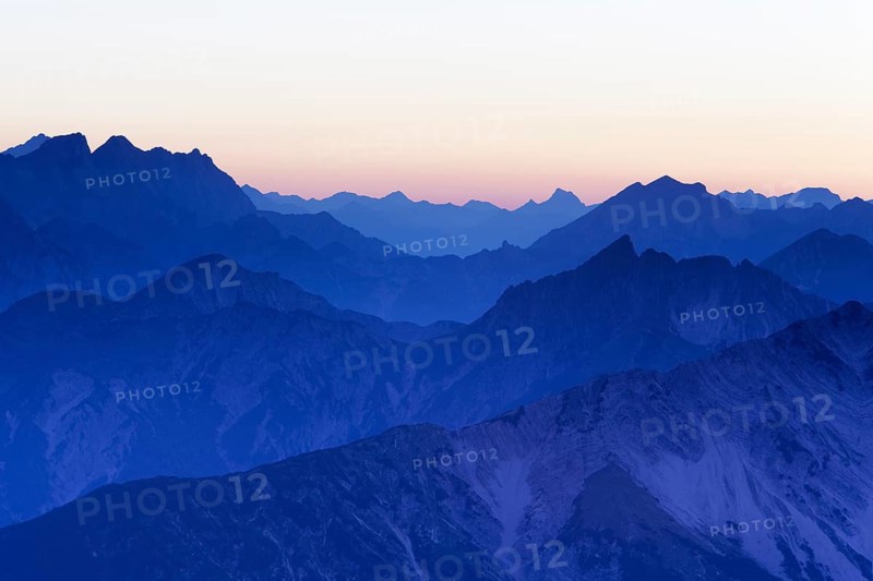 Mountain ridges at sunset from Mount Hochiss in the Rofan massif