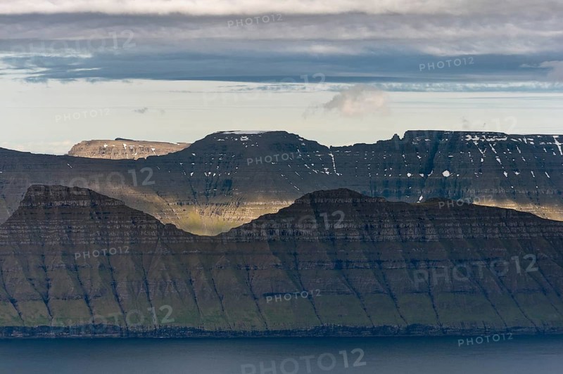 Mountain ridges of the islands and Kalsoy and Kunoy