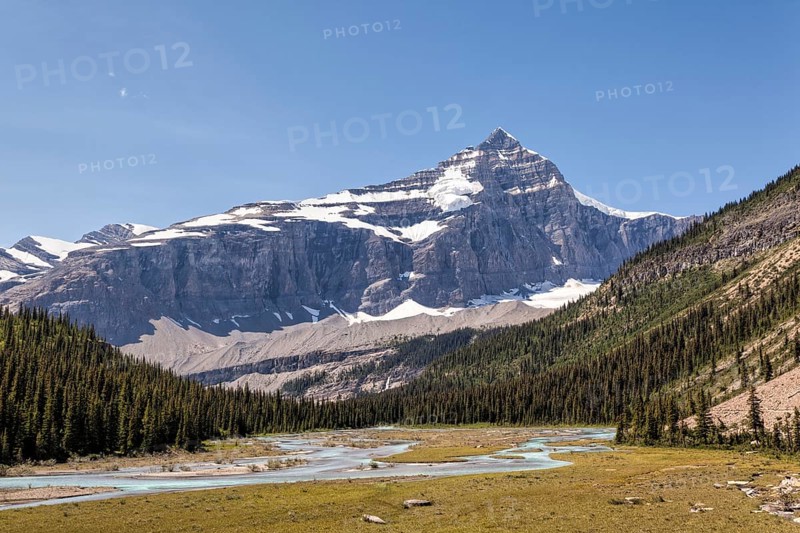 Valley of a Thousand Falls