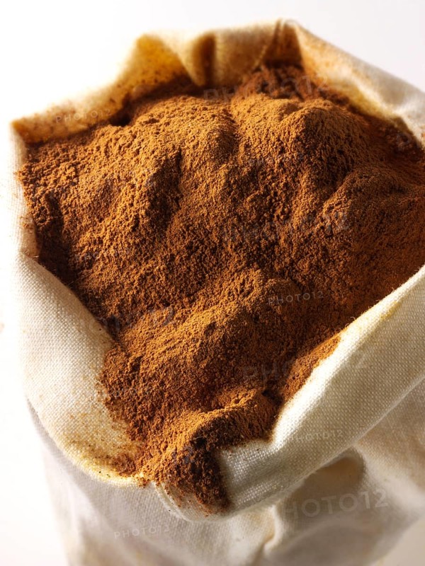Ground cinnamon