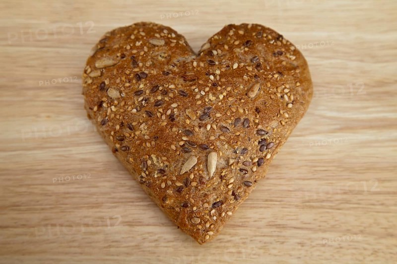 Heart-shaped mixed-seed roll