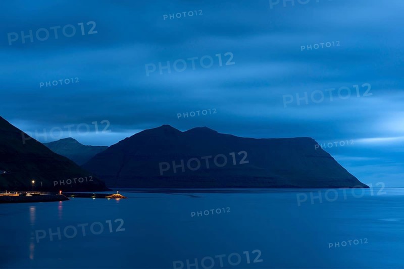 Illuminated dock