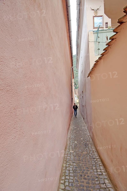 The narrowest lane in town