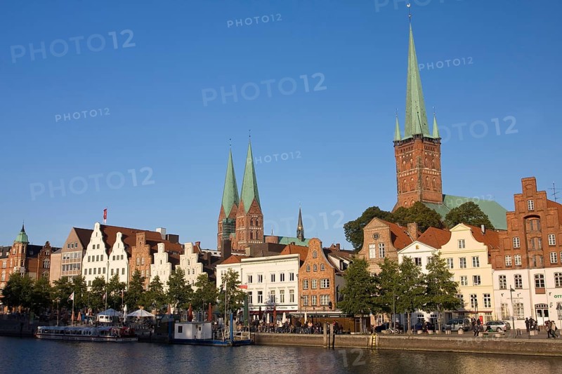 Historic town centre with St. Peter's Church and St. Mary's Church on the Upper Trave River