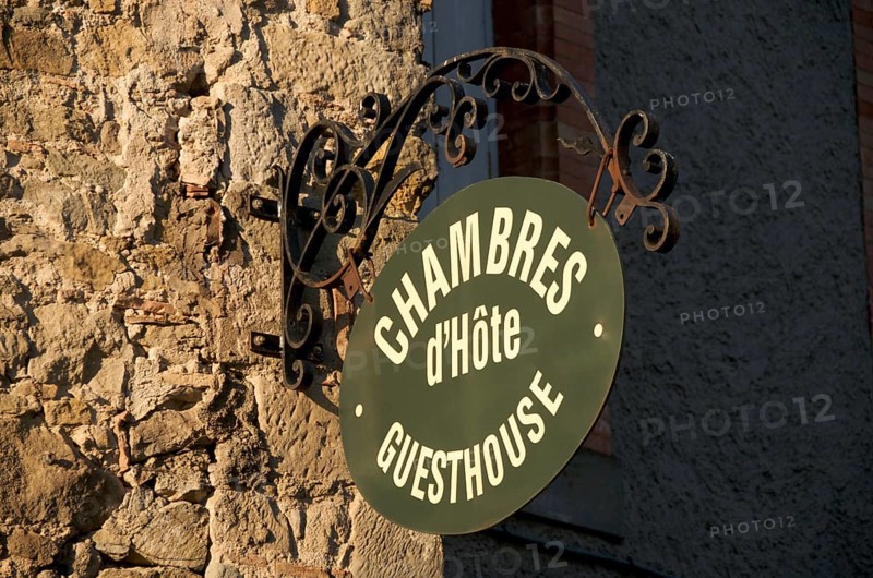 Hanging sign of a guesthouse, Carcassonne