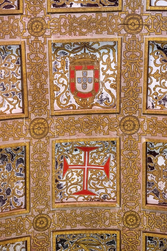 Hall with a coffered ceiling and historical shields of Portugal
