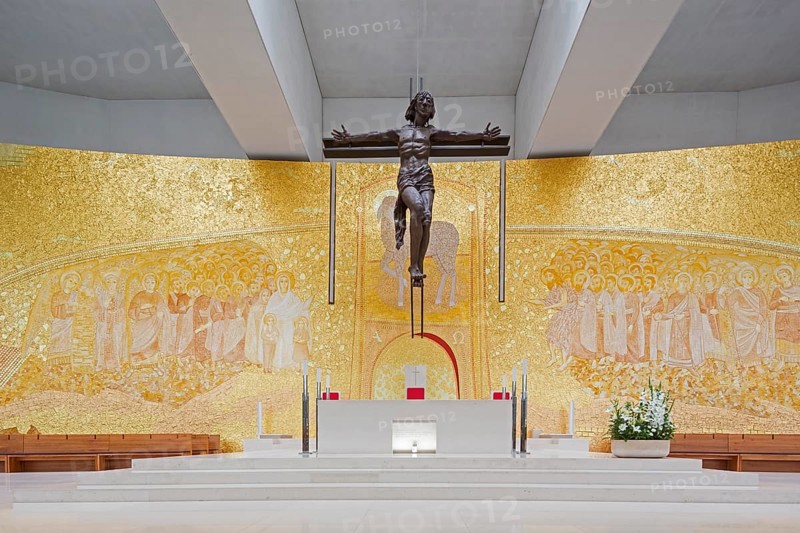 Interior of the modern Church of the Most Holy Trinity or Igreja da Santissima Trindade