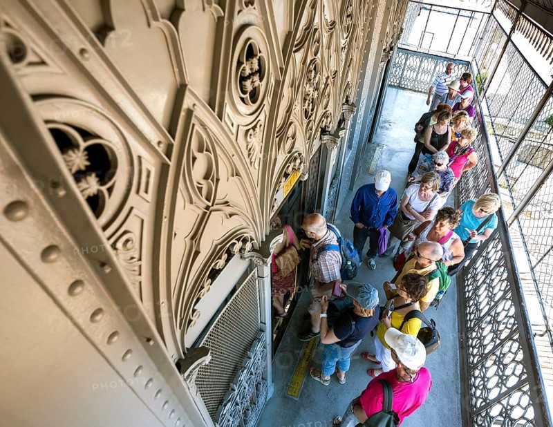 Queue in front of Santa Justa Elevator