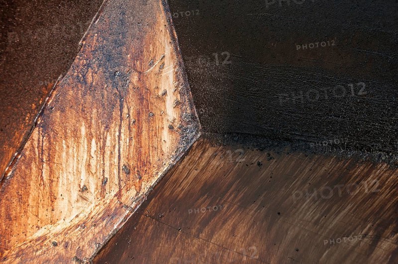 Chute of a paving machine