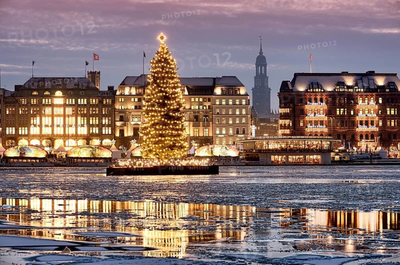 Binnenalster or Inner Alster Lake with a Christmas tree and Jungfernstieg