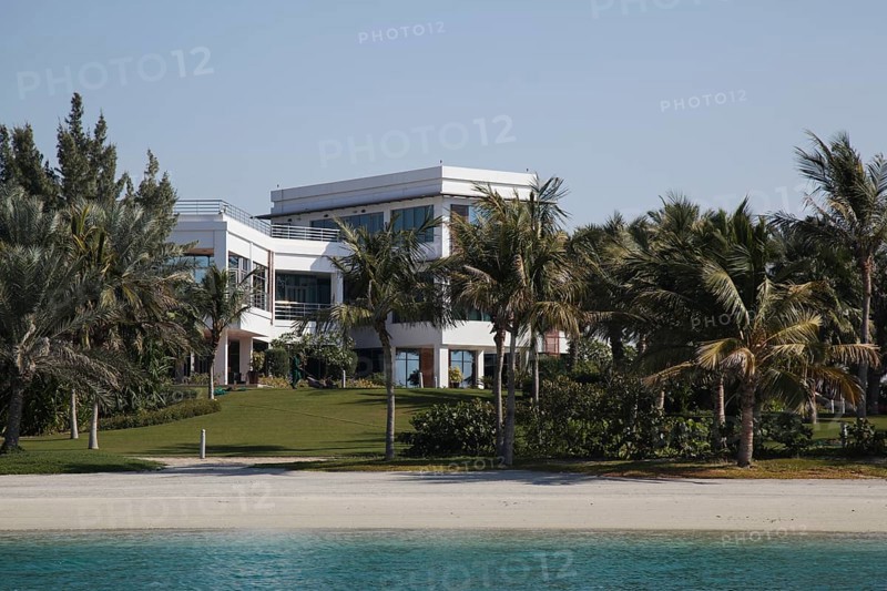 Building on the first inhabited island of the artificial archipelago 'The World' or 'World Islands'
