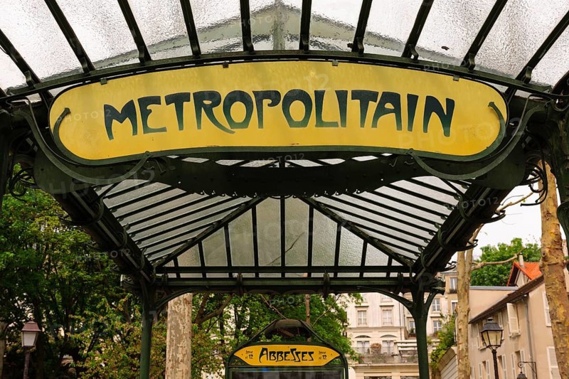 Entrance to the Metro