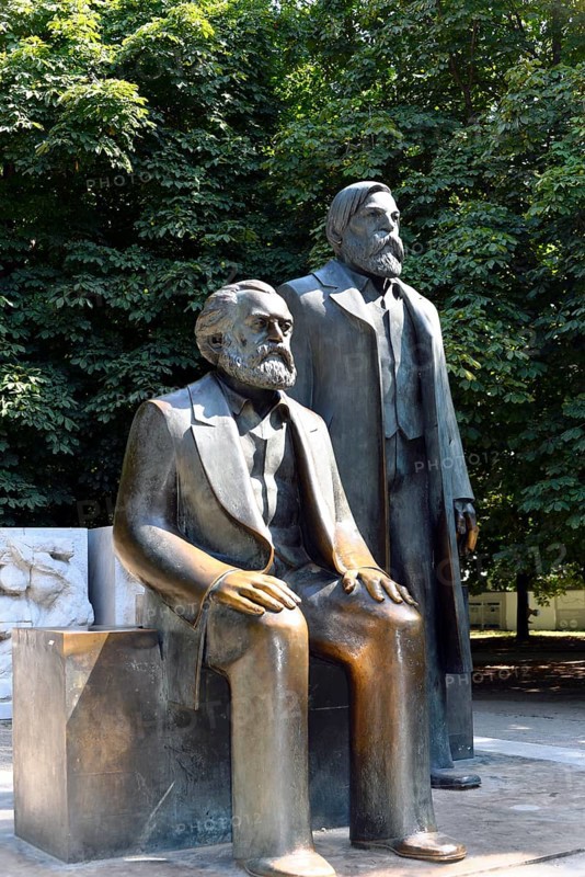 Bronze statues of Karl Marx and Friedrich Engels